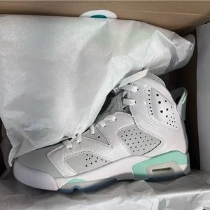 Jordan 6 Retro 8W - Mint Foam
